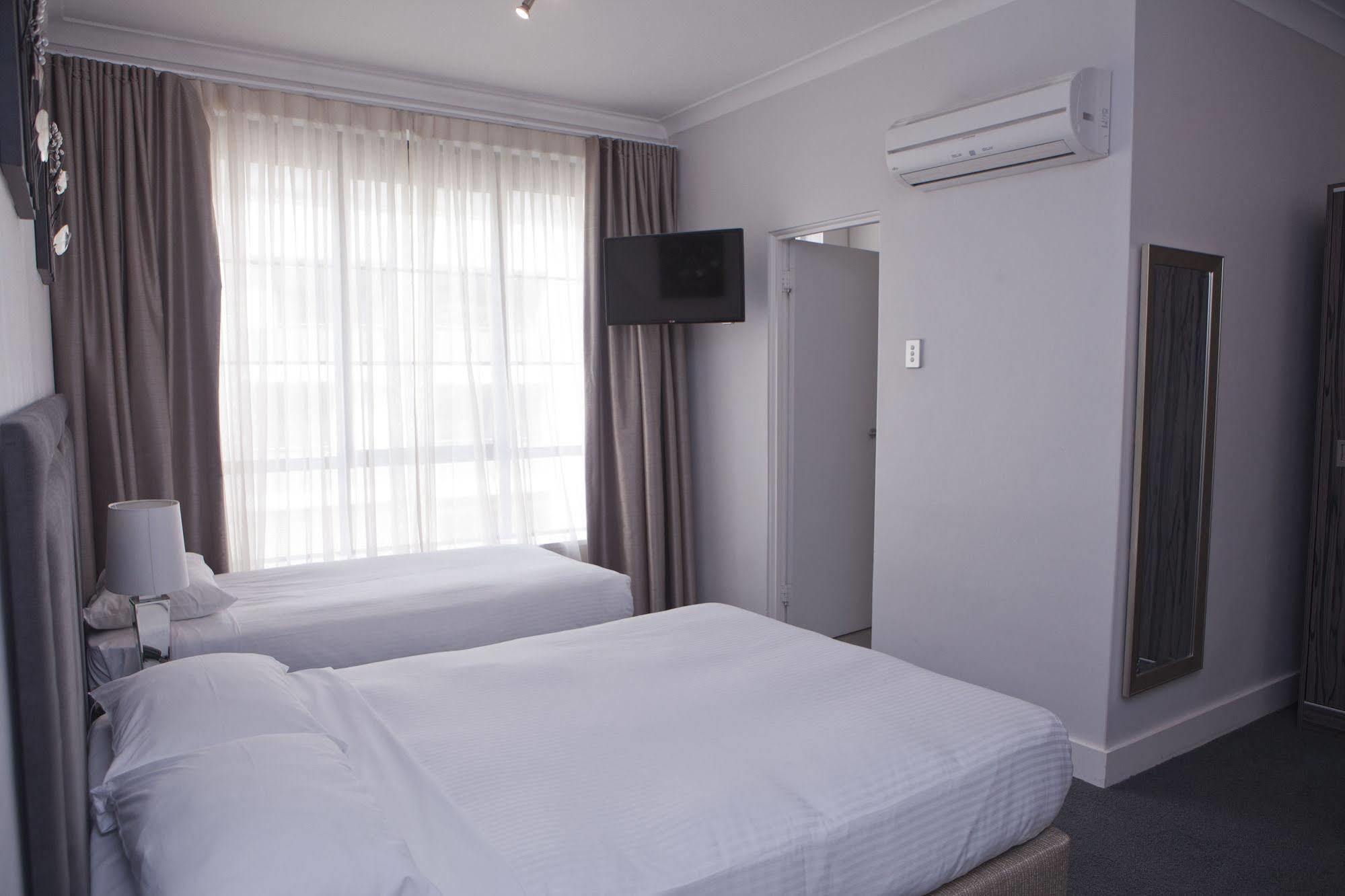 Savoy Double Bay Hotel Sydney Exterior photo